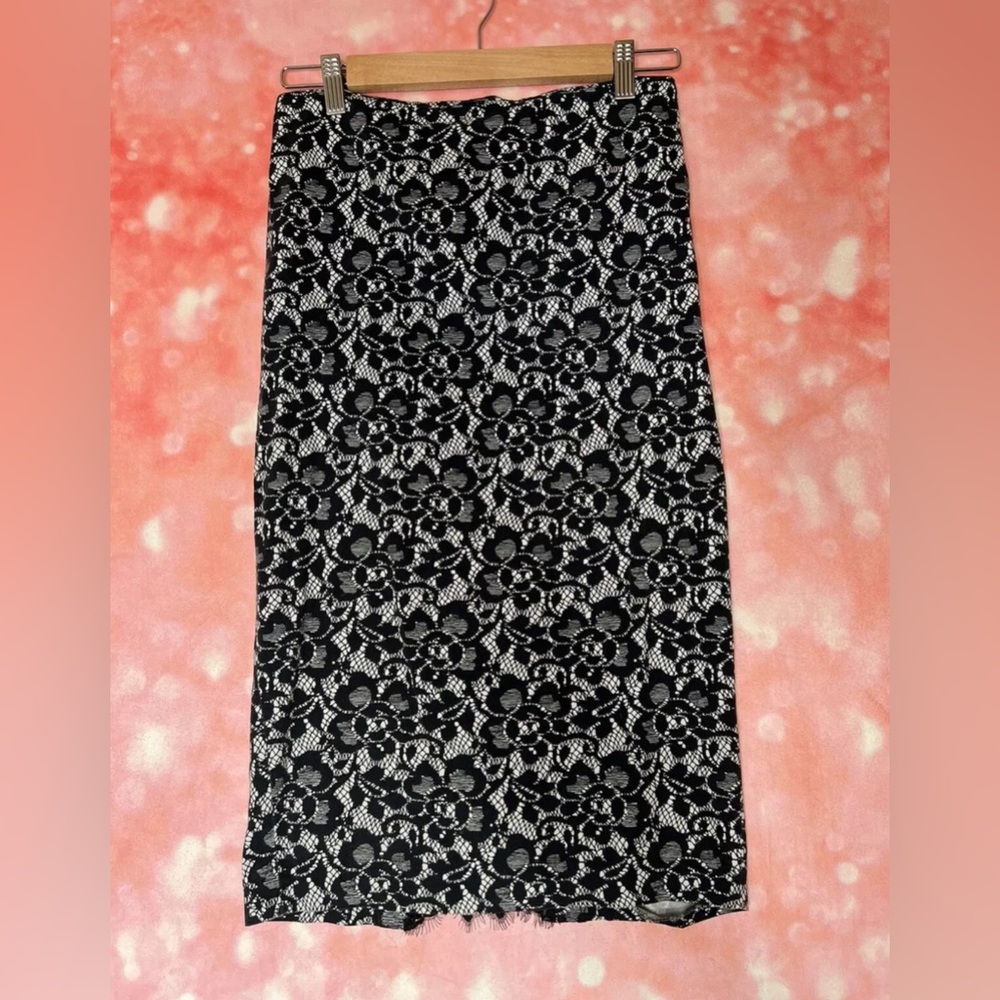 Dolce & Gabbana Vintage Y2K Lace Pattern Cotton Pencil Skirt Size 26 Small